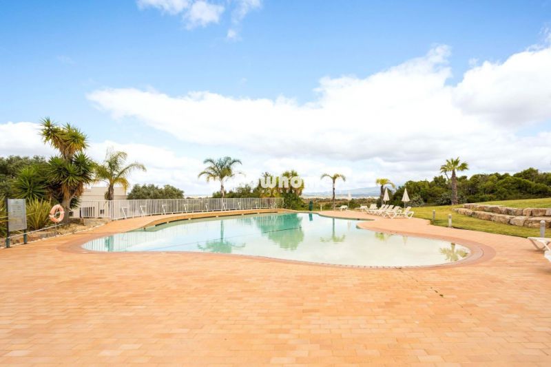 Studio apartment on a golf resort near Carvoeiro